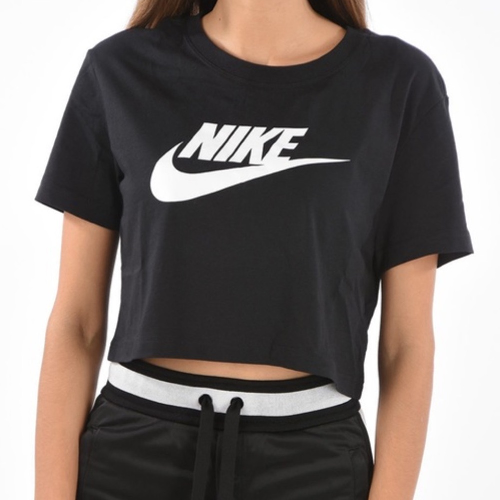 Nike Crop Tee